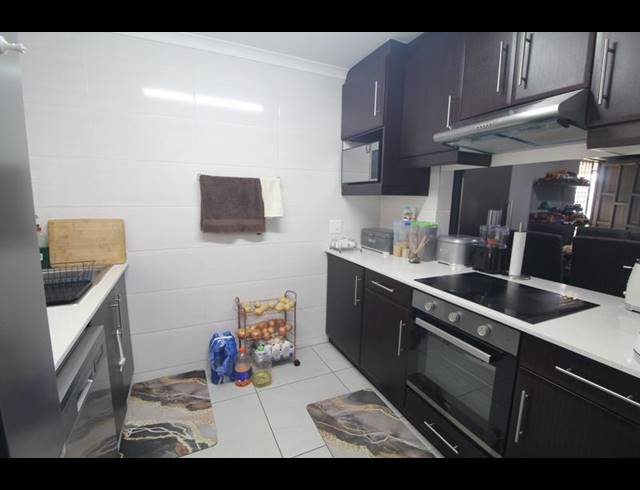 2 BEDROOM SIMPLEX FOR SALE IN ESCOMBE